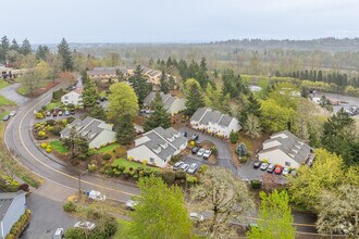 232 College Dr NW, Salem, OR - AERIAL  map view
