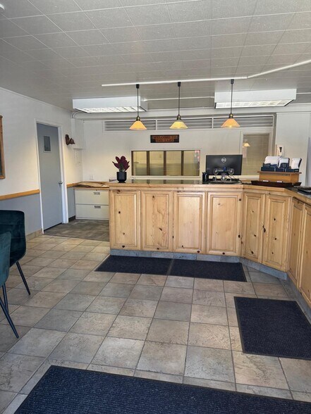 2048-2050 Dunlap Dr, South Lake Tahoe, CA à louer - Photo du bâtiment - Image 3 de 10