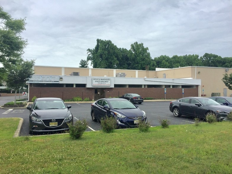 8 Timber Ln, Marlboro, NJ for lease - Other - Image 3 of 8