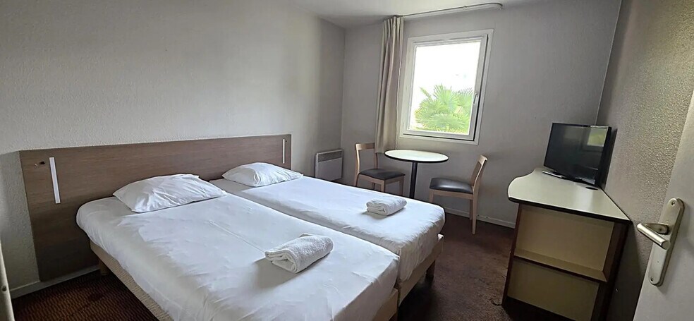 Flex in Saint-Nazaire for sale - Interior Photo - Image 3 of 7