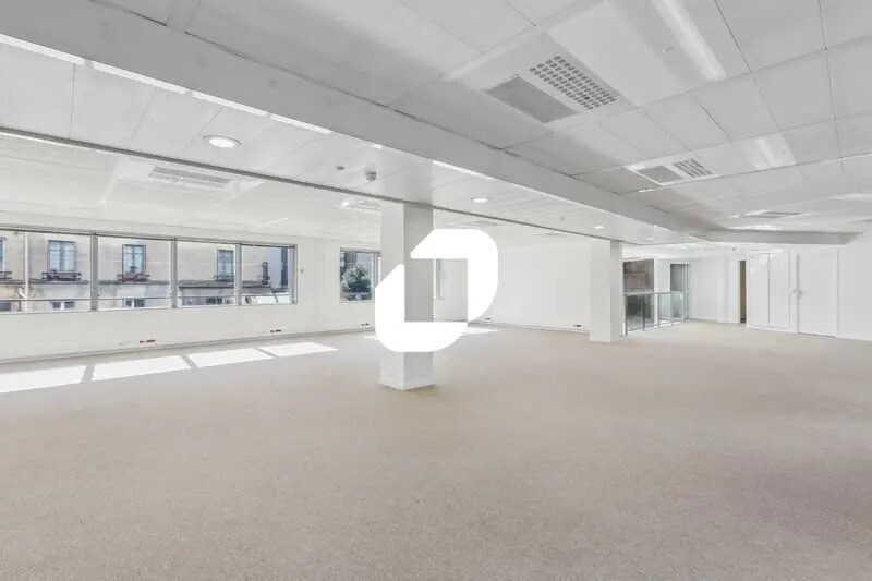 77-79 Avenue De Fontainebleau, Le Kremlin-Bicêtre à louer - Photo du bâtiment - Image 3 de 36