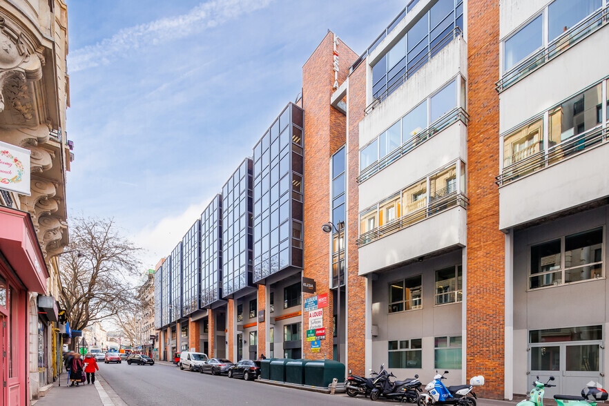 Flex dans Paris à louer - Photo principale - Image 1 de 3