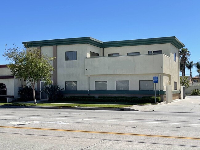 Plus de détails pour 8556 Florence Ave, Downey, CA - Bureau à louer
