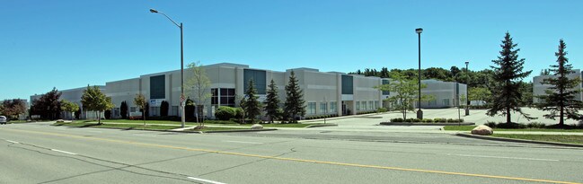 Plus de détails pour 2830 Argentia Rd, Mississauga, ON - Industriel à louer