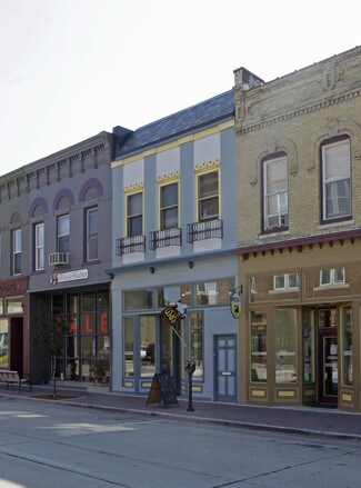 Plus de détails pour 505-507 6th St, Racine, WI - Commerce de détail à louer