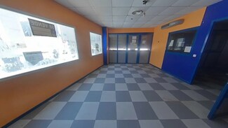 Plus de détails pour Multi-résidentiel à vendre