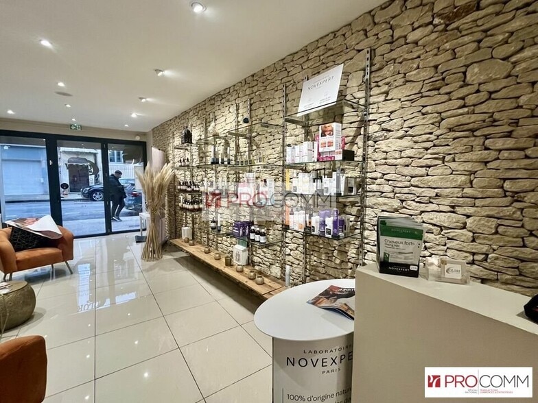 Commerce de détail dans Cavaillon à vendre - Photo intérieure - Image 1 de 12