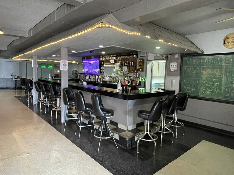 12550 Airport Hwy, Swanton, OH à vendre - Photo du bâtiment - Image 2 de 9