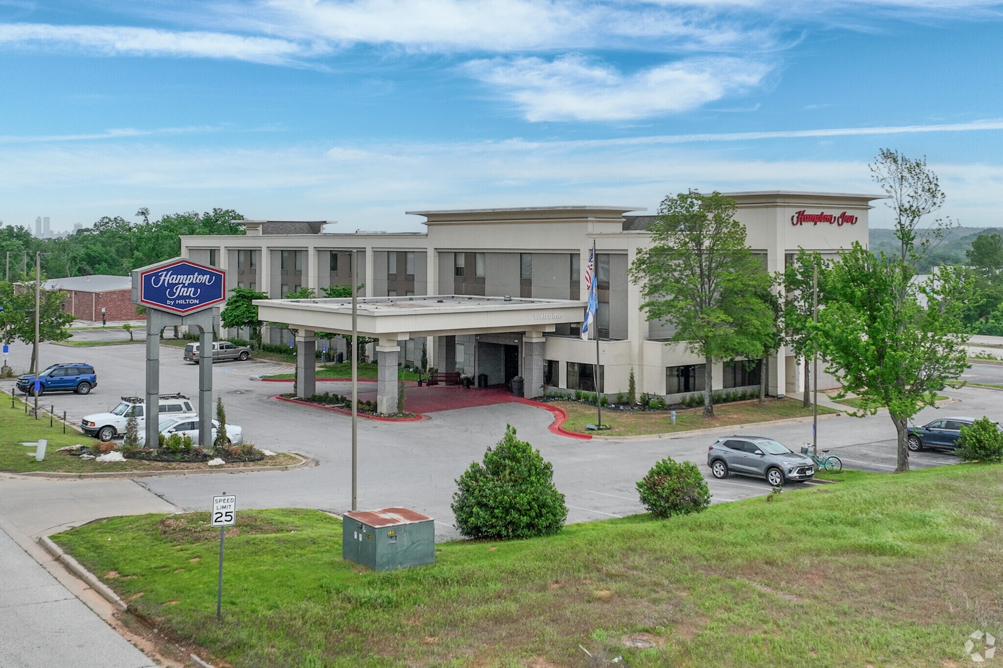 7852 W Parkway Blvd, Tulsa, OK à vendre Photo principale- Image 1 de 21