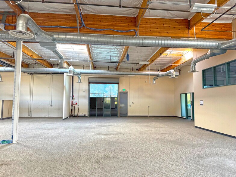 428 Aviation Blvd, Santa Rosa, CA à vendre - Photo intérieure - Image 2 de 9