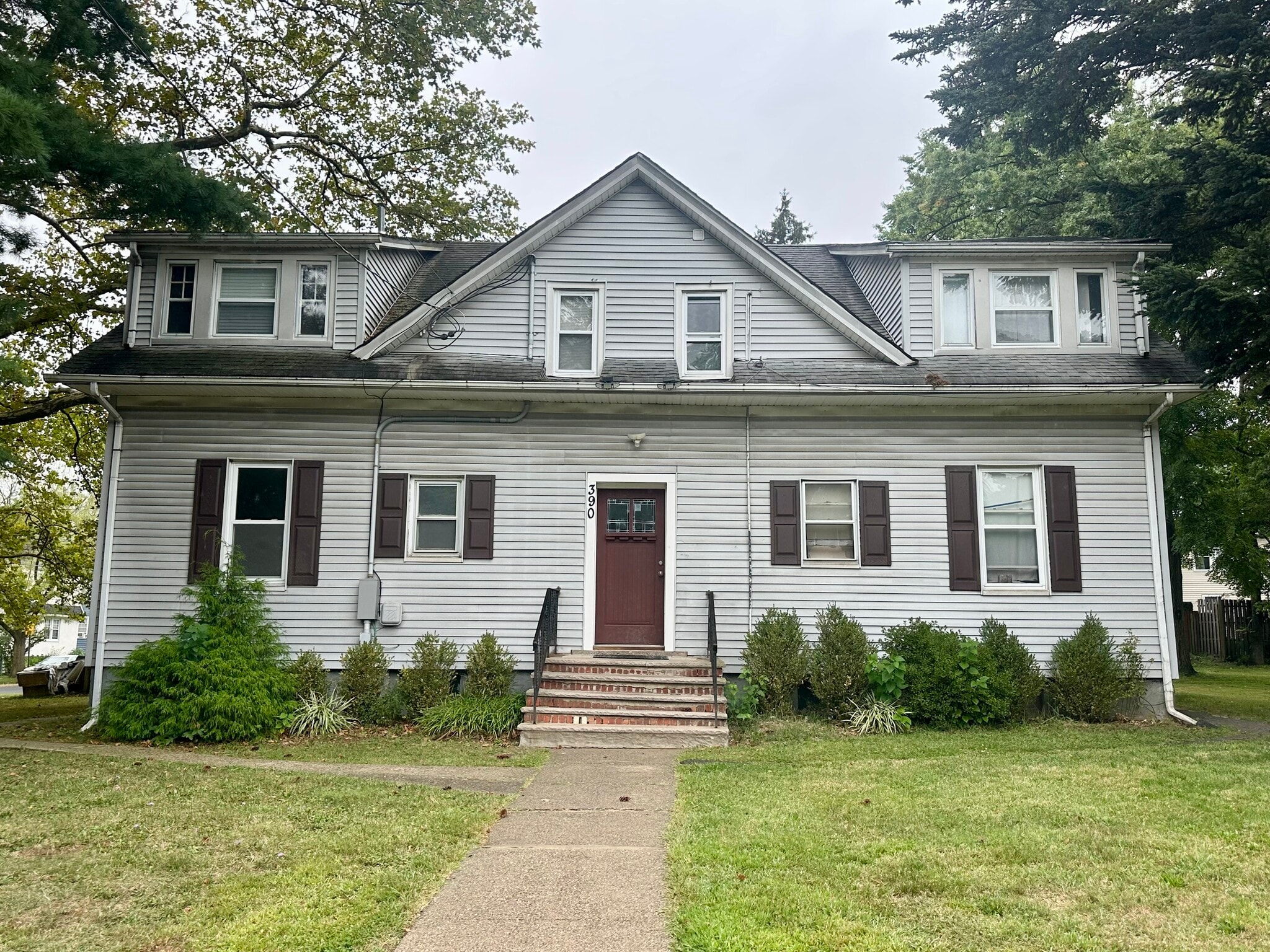 390 Orange Rd, Montclair, NJ for sale Building Photo- Image 1 of 36