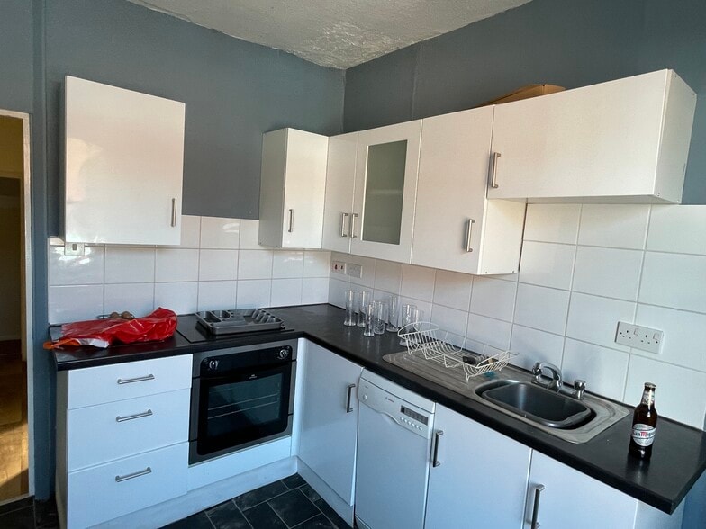 48 East St, Taunton for sale - Interior Photo - Image 3 of 16