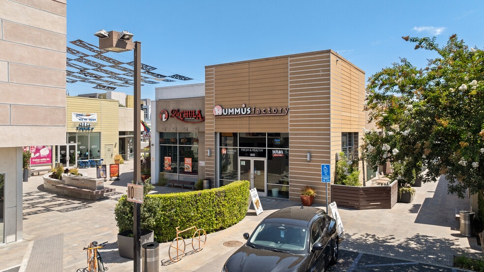 8266 Firestone Blvd, Downey, CA for lease - Building Photo - Image 2 of 19