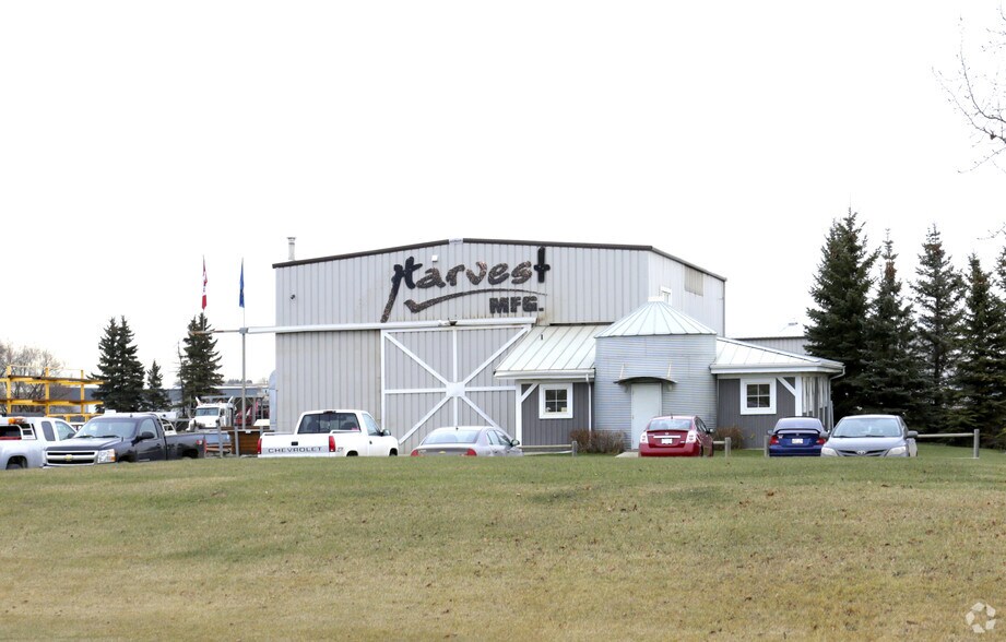 3075 4th St, Nisku, AB à vendre - Photo du bâtiment - Image 2 de 14