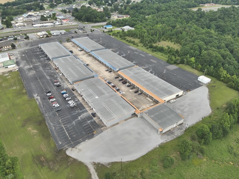 Lyon County Business Center Portfolio portfolio of 7 properties for sale on LoopNet.ca - Building Photo - Image 3 of 24