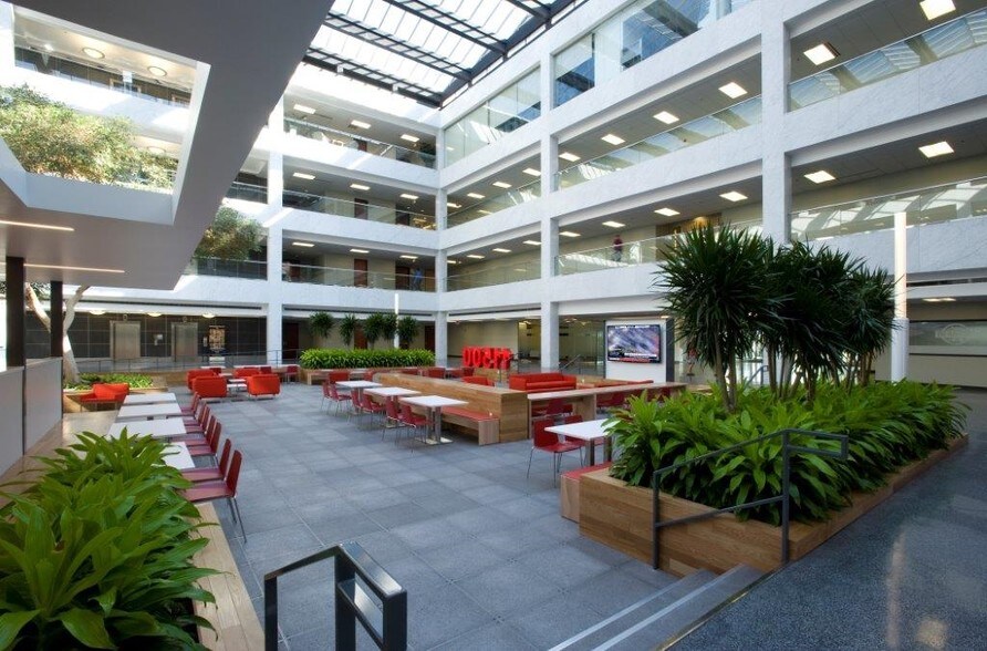 11500 NW Ambassador Dr, Kansas City, MO à louer - Photo intérieure - Image 3 de 15