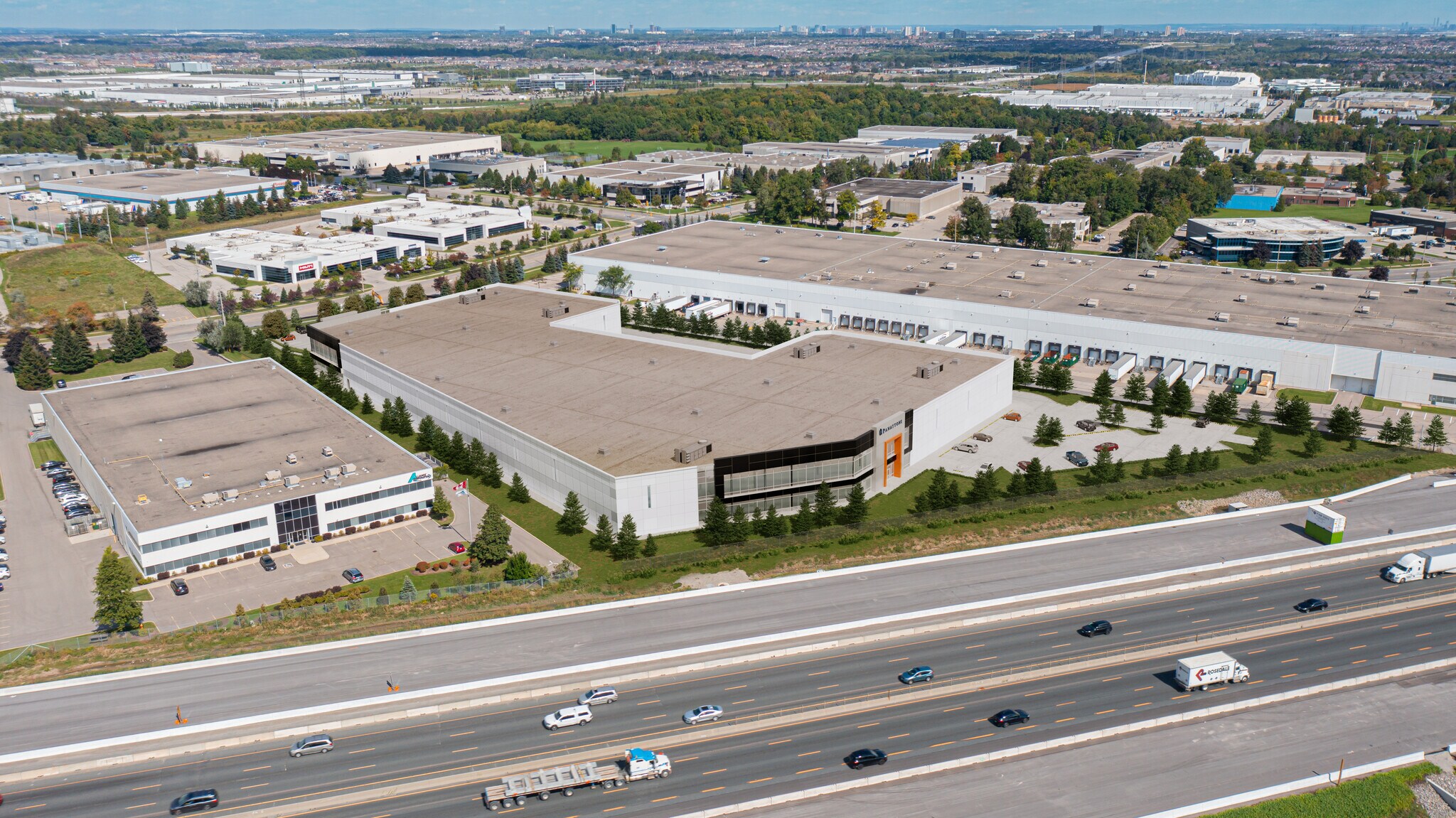 2385 Meadowpine Blvd, Mississauga, ON à vendre Photo du bâtiment- Image 1 de 1