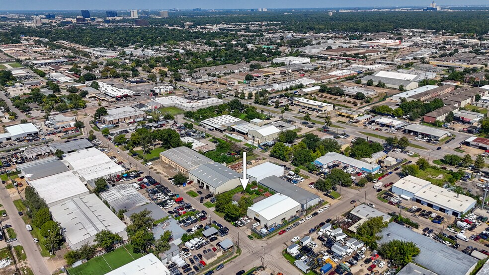 8710 Daffodil St, Houston, TX à vendre - Photo du bâtiment - Image 2 de 5