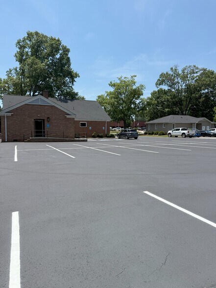 1334 Ebenezer Rd, Rock Hill, SC à louer - Photo du bâtiment - Image 2 de 6