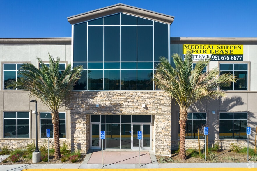 25130 Hancock Ave, Murrieta, CA for lease - Building Photo - Image 3 of 8