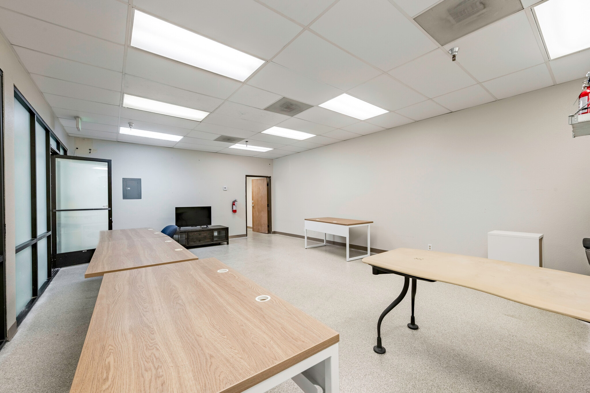 2338 E Anaheim St, Long Beach, CA for lease Interior Photo- Image 1 of 1