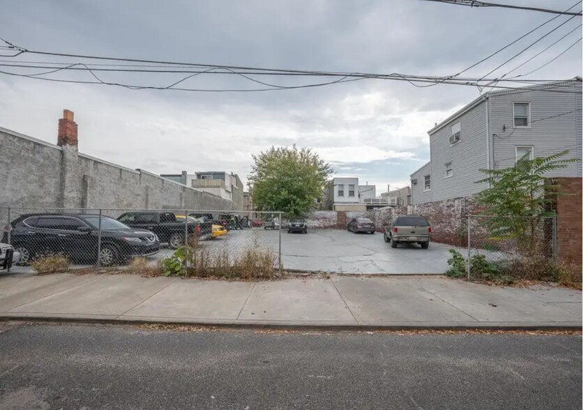 2818-20 Belgrade St, Philadelphia, PA for sale - Primary Photo - Image 1 of 12