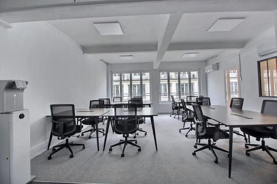 4 Cité Paradis, Paris à louer - Photo intérieure - Image 2 de 17