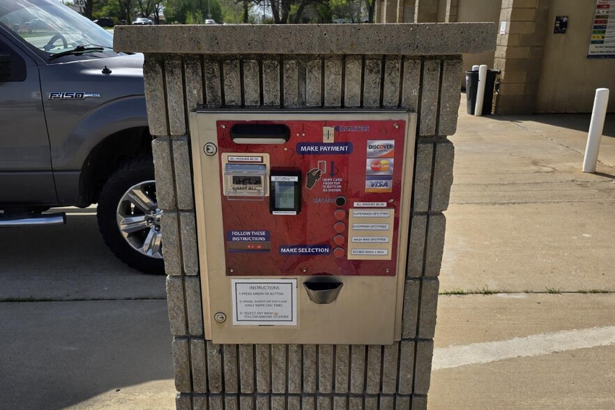 1105 Pennell st, Carl Junction, MO à vendre - Photo du bâtiment - Image 3 de 6