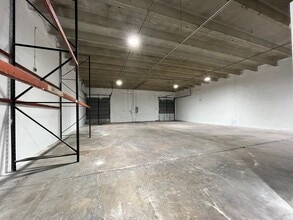 1900-2261 NW 29th St, Oakland Park, FL à louer Photo intérieure- Image 2 de 8