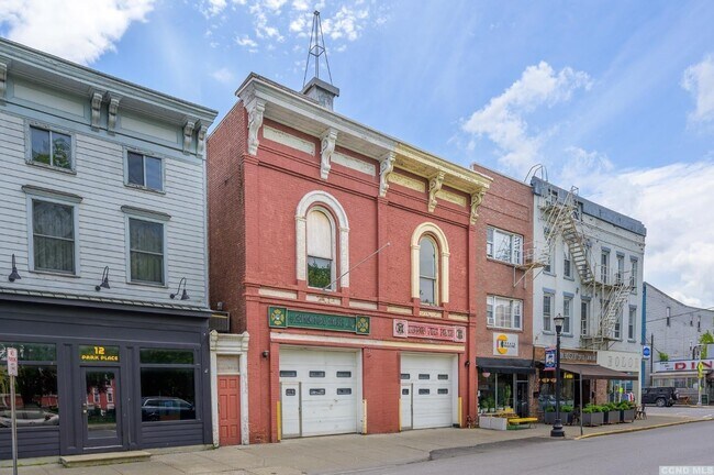 Plus de détails pour 8-10 Park Pl, Hudson, NY - Spécialité à vendre