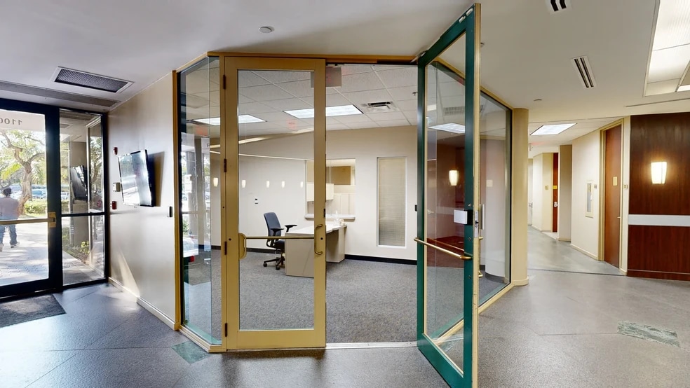 1100 Park Central Blvd S, Pompano Beach, FL for lease - Matterport 3D Scan - Image 2 of 22