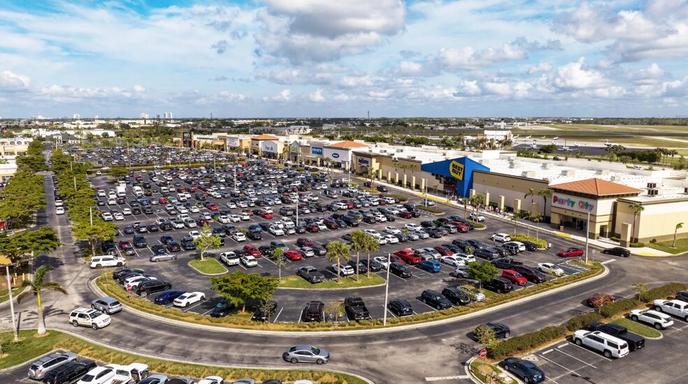 4945-5049 Cleveland Ave, Fort Myers, FL à louer - Photo du bâtiment - Image 2 de 13