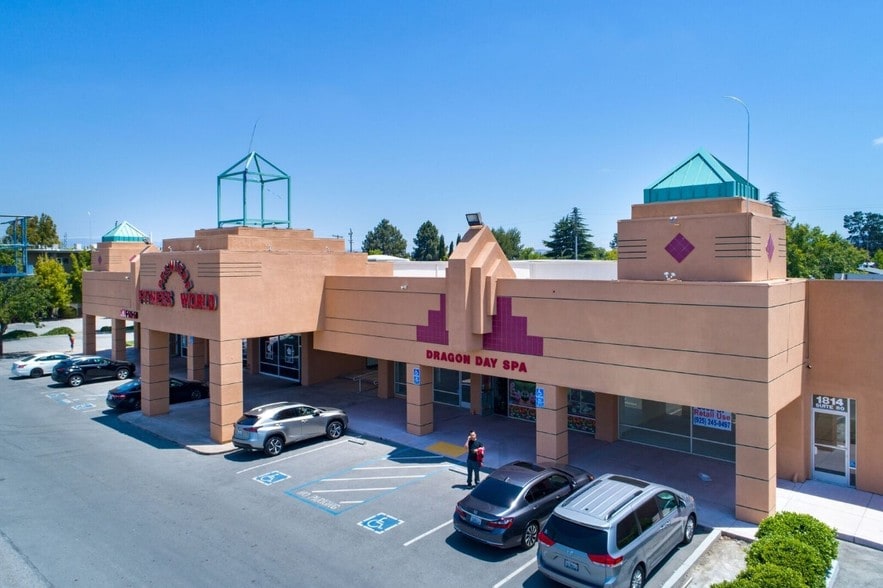 1814-1816 Hillsdale Ave, San Jose, CA à vendre - Photo du bâtiment - Image 2 de 29