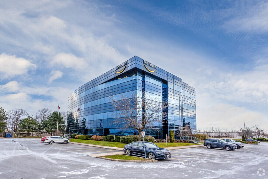 75 Corporate Park Dr, St Catharines, ON à vendre - Photo principale - Image 1 de 1