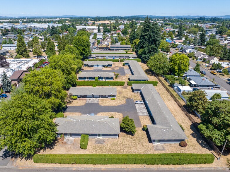 155 S 8th St, Lebanon, OR for sale - Building Photo - Image 1 of 19