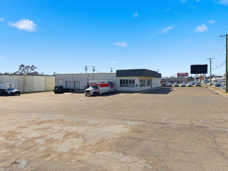 1818 Franklin Ave, Waco, TX à vendre - Photo du bâtiment - Image 2 de 6