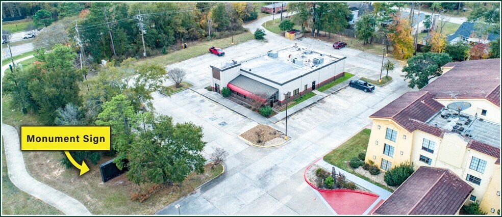 28669 N Freeway, Spring, TX à louer - Photo du bâtiment - Image 3 de 5