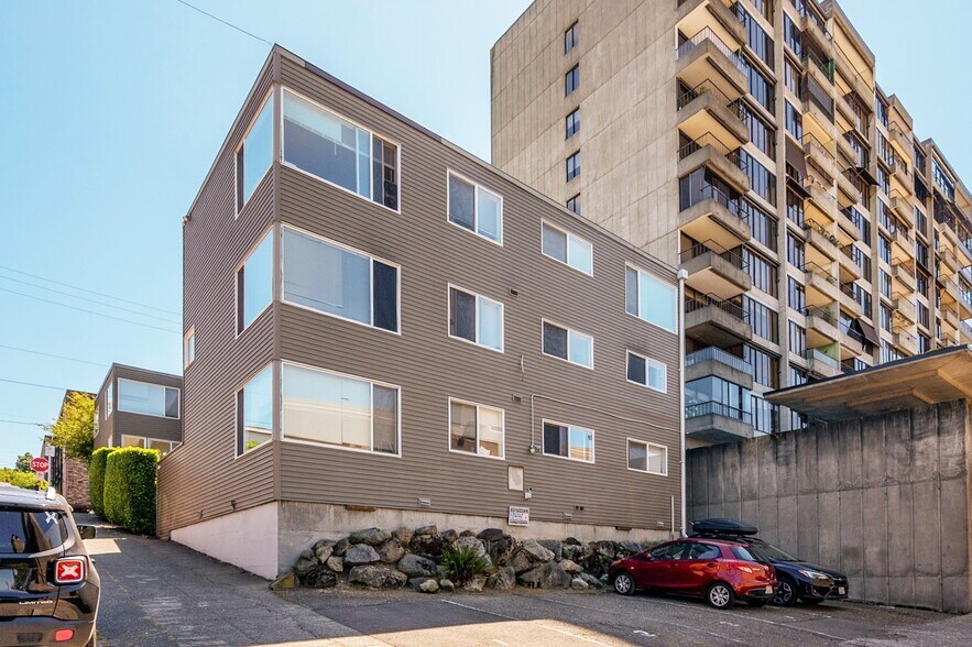 525 E Roy St, Seattle, WA à vendre - Photo du bâtiment - Image 2 de 15
