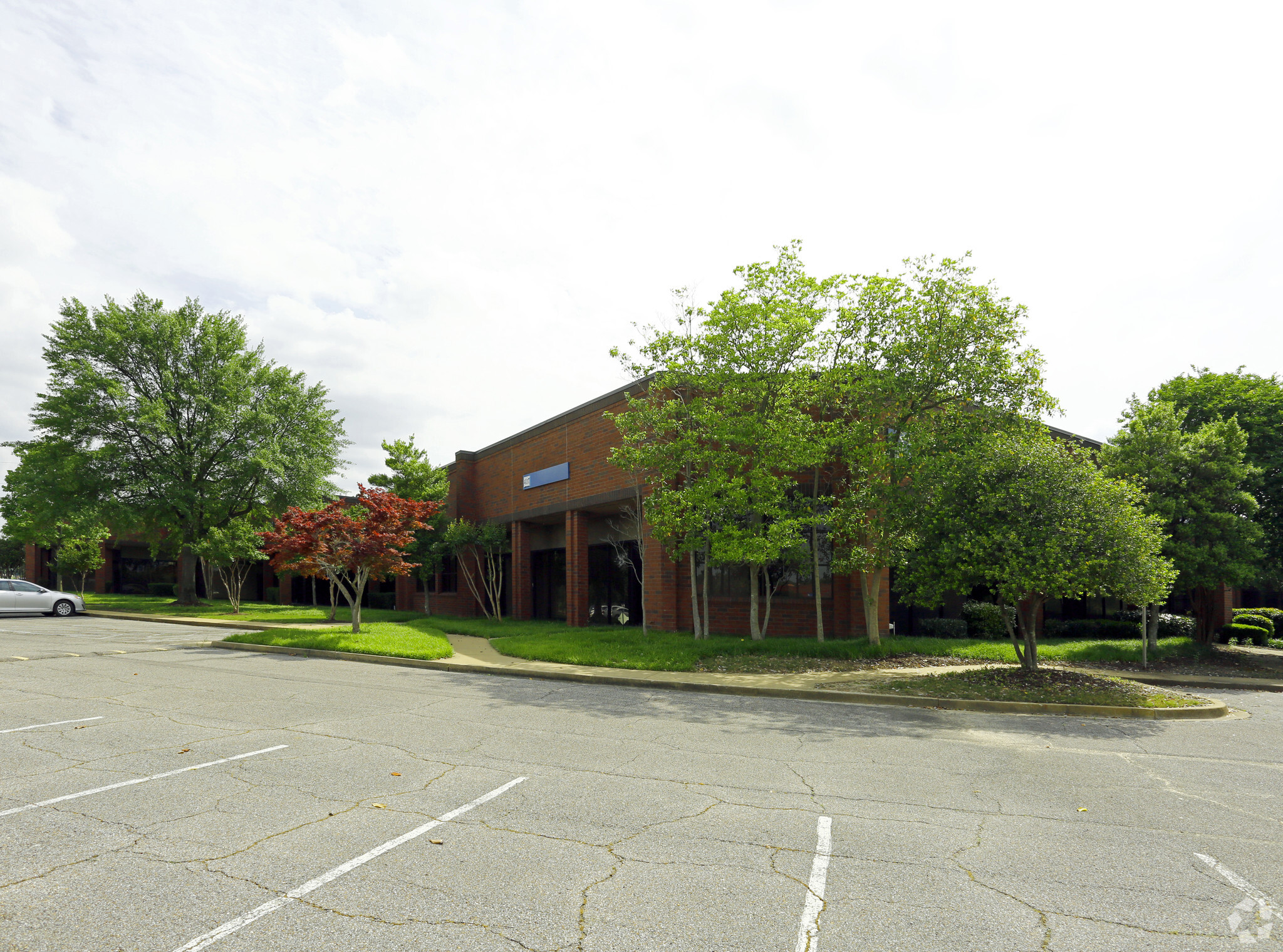 4135-4165 Willow Lake Blvd, Memphis, TN for lease Primary Photo- Image 1 of 6