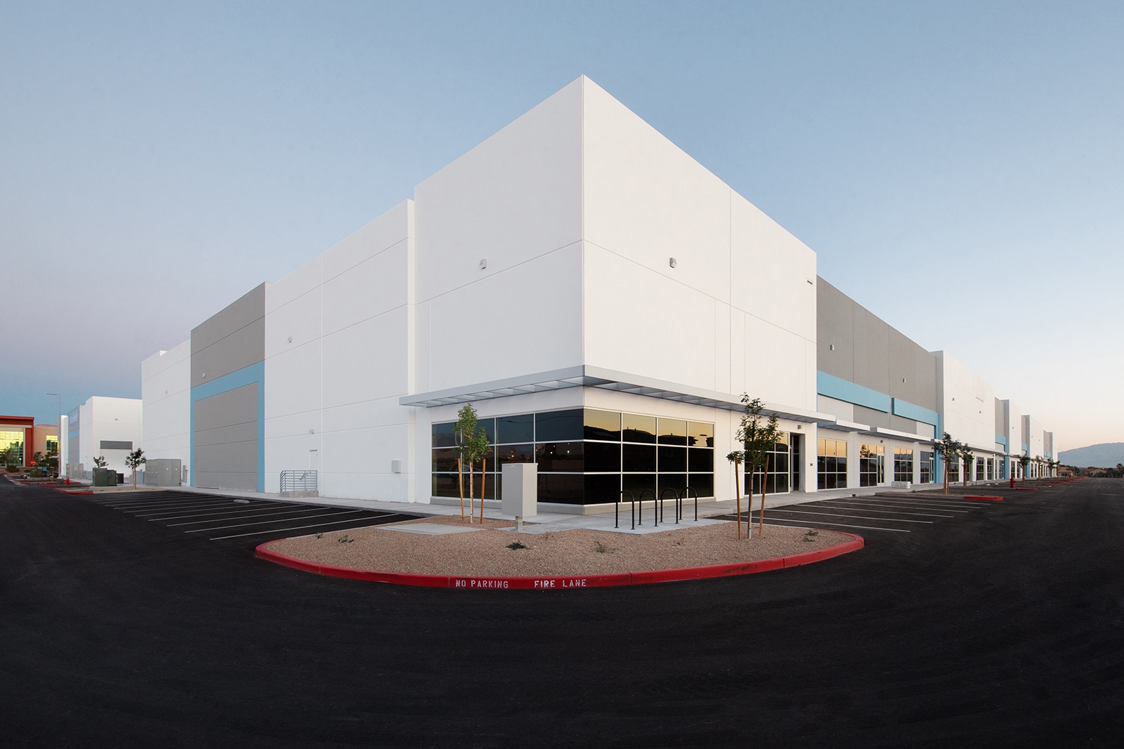 6370 S Pioneer Way, Las Vegas, NV for lease Primary Photo- Image 1 of 3