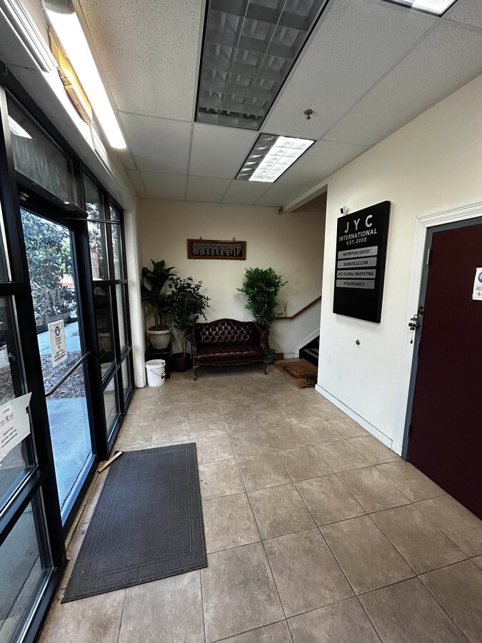 2730 N Berkeley Lake Rd NW, Duluth, GA 30096 - Unit B-1000 -  - Interior Photo - Image 2 of 19