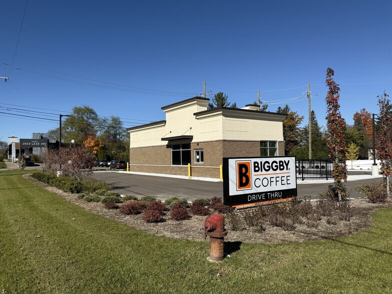 7450 Dixie Hwy, Independence Township, MI à vendre - Photo du bâtiment - Image 3 de 7