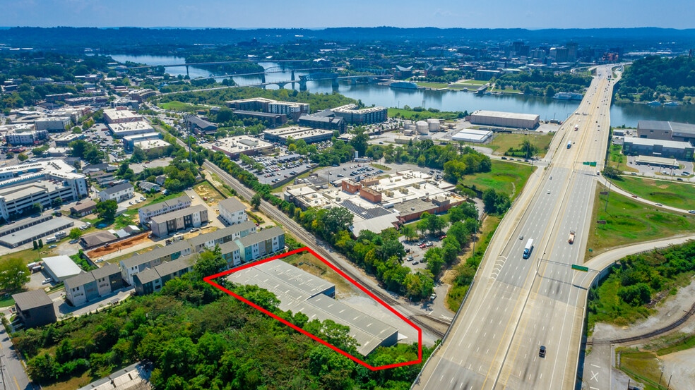 200 Powercorp Dr, Chattanooga, TN for lease - Building Photo - Image 2 of 23