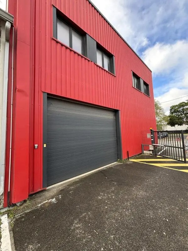 Flex in Toulouse for lease Building Photo- Image 1 of 24