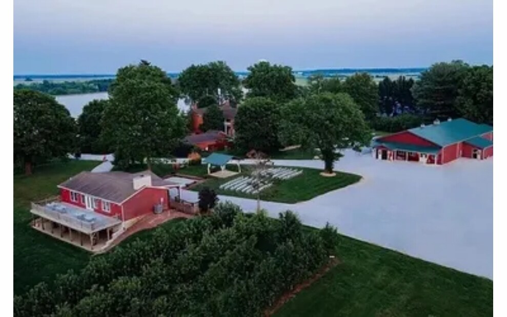 3321 N Old US Highway 421, Greensburg, IN à vendre Photo du bâtiment- Image 1 de 13