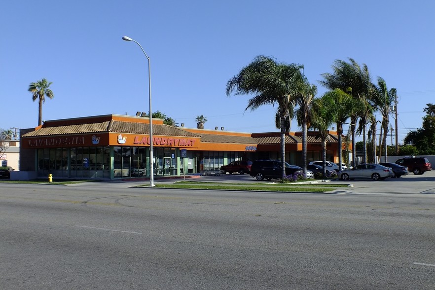 3542-3546 E Imperial Hwy, Lynwood, CA for lease - Primary Photo - Image 2 of 4