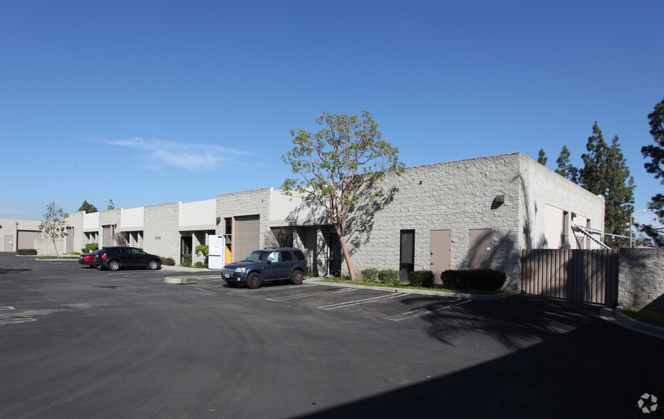 340-358 State Pl, Escondido, CA for lease - Building Photo - Image 2 of 7