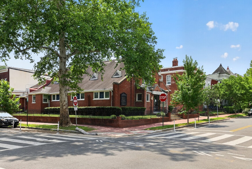 653 11th St NE, Washington, DC for sale - Building Photo - Image 2 of 23