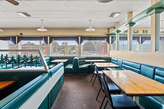 1550 N Lovers Ln, Ukiah, CA for sale Interior Photo- Image 2 of 11