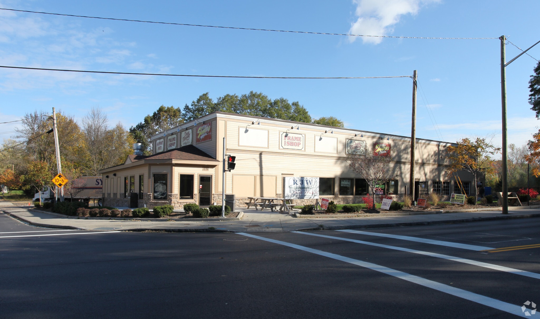 1226 Fairport Rd, Fairport, NY for lease Primary Photo- Image 1 of 8